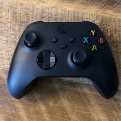 Microsoft - Xbox Wireless Controller (Black)