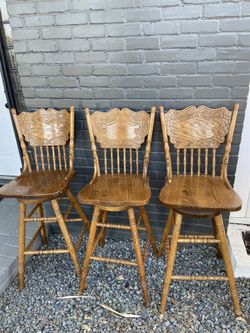 3 Vintage Solid Oak Wood Bar Stools/Chairs