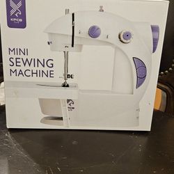 Kids Sewing Machine And Friendship Bracelets for Sale in Simi Valley, CA -  OfferUp