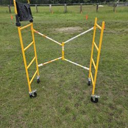 Gorilla Ladders Scaffolding 