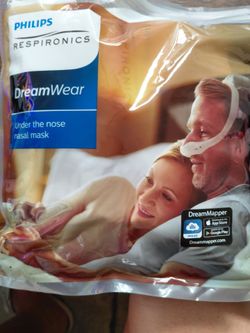 Philips Respironics Dreamwear nasal mask & headgear kit