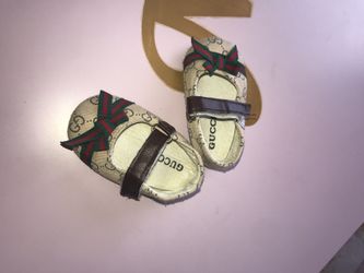 Gucci Size 1 - Great Deal!
