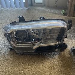 3rd Gen Tacoma OEM Lights