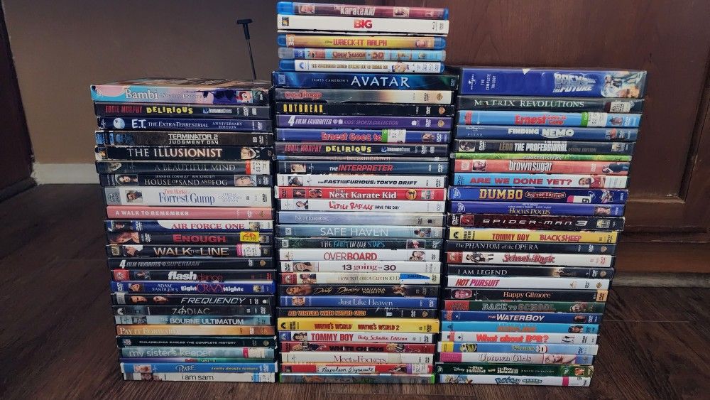 Huge Dvd/ Blu-ray Lot Of 79 Titles! Lots Of Movies!