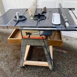 Craftsman 10” Table saw w/ Mobile Base & Miter Gauges