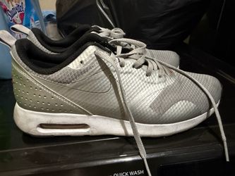Women sneakers
