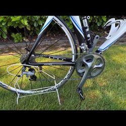Road bike GT GTR Expert
