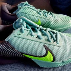 Mens Nike Tennis Vapor Pro, Size U.S 9.5