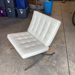 Reproduction Barcelona Chair