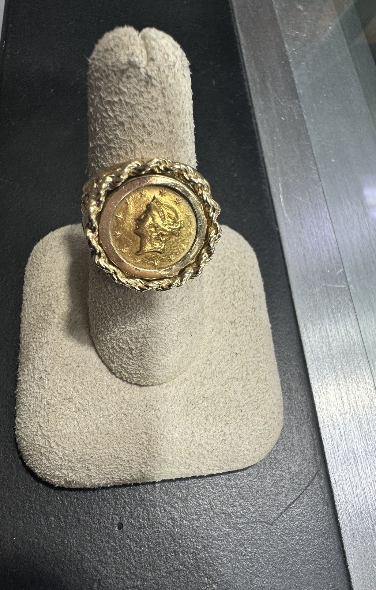 14k Ring With 22k Liberty 1 Dollar 1952