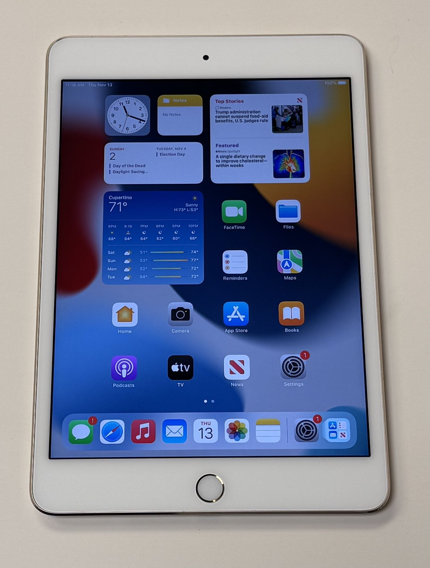 Excellent Apple iPad Mini 4 4th Generation 16GB 7.9” Wi-Fi Gold Tablet