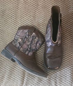 Wonder Nation boots