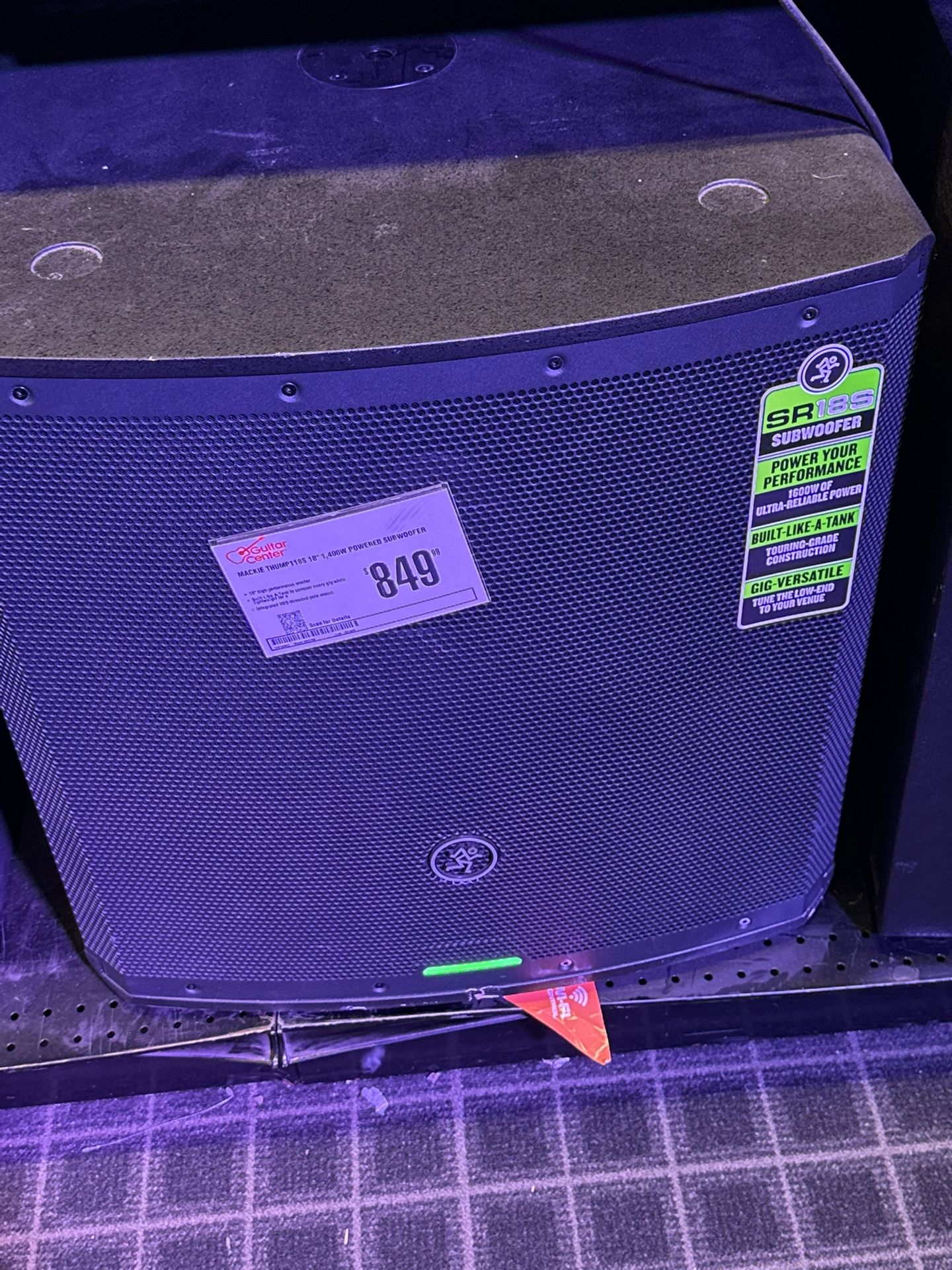 Great Mackie Thump 18s For Sale