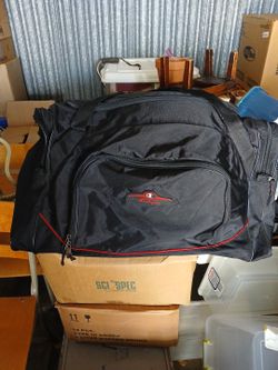 Champion Travel/ Gym Bag. Please See Full Description Below. 