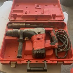 Milwaukee Spline Rotary Hammer