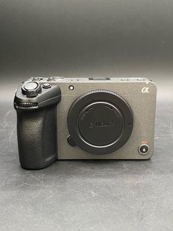 SONY FX30 (ILME-FX30) Cinema Line 26.1MP Mirrorless Camera Body Only *6433