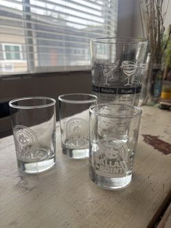18 Piece Drinking Cups And Glasses Set And Travel Mugs