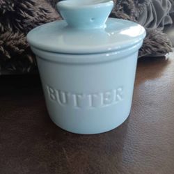 $10 Ceramic Butter Crock/Butter Bell. Robin Egg Blue.