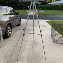 Aluminum presentation easel adjustable height up to 70” tall