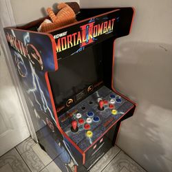 Mortal Combat Arcade 4ft Tall $135 OBO