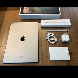 iPad Pro 64gb 12.9inch With Accessories 