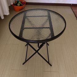 Glass Round Tables