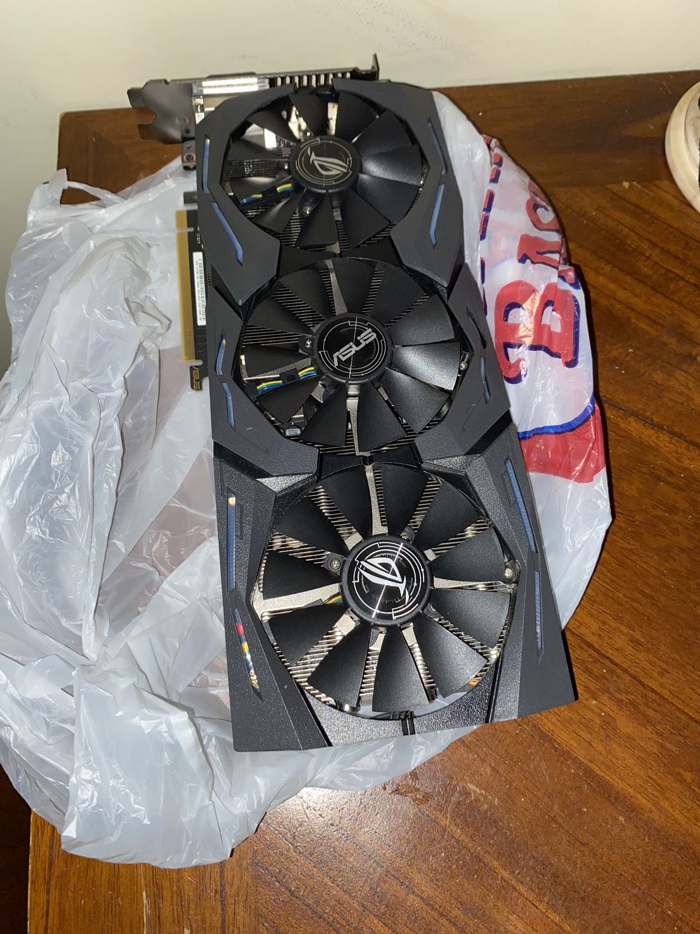 ROG Strix 1080 8gb