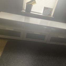 White Tv Stand With Drawers