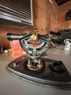 Builders level  Transit Scope Builders level David White