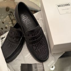 Moschino men’s shoes size 9 with box, dust bag and passport from European store 