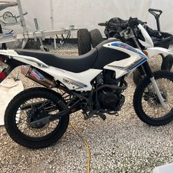 2021 Tao Tao 250 Enduro Dirt Bike Street Legal
