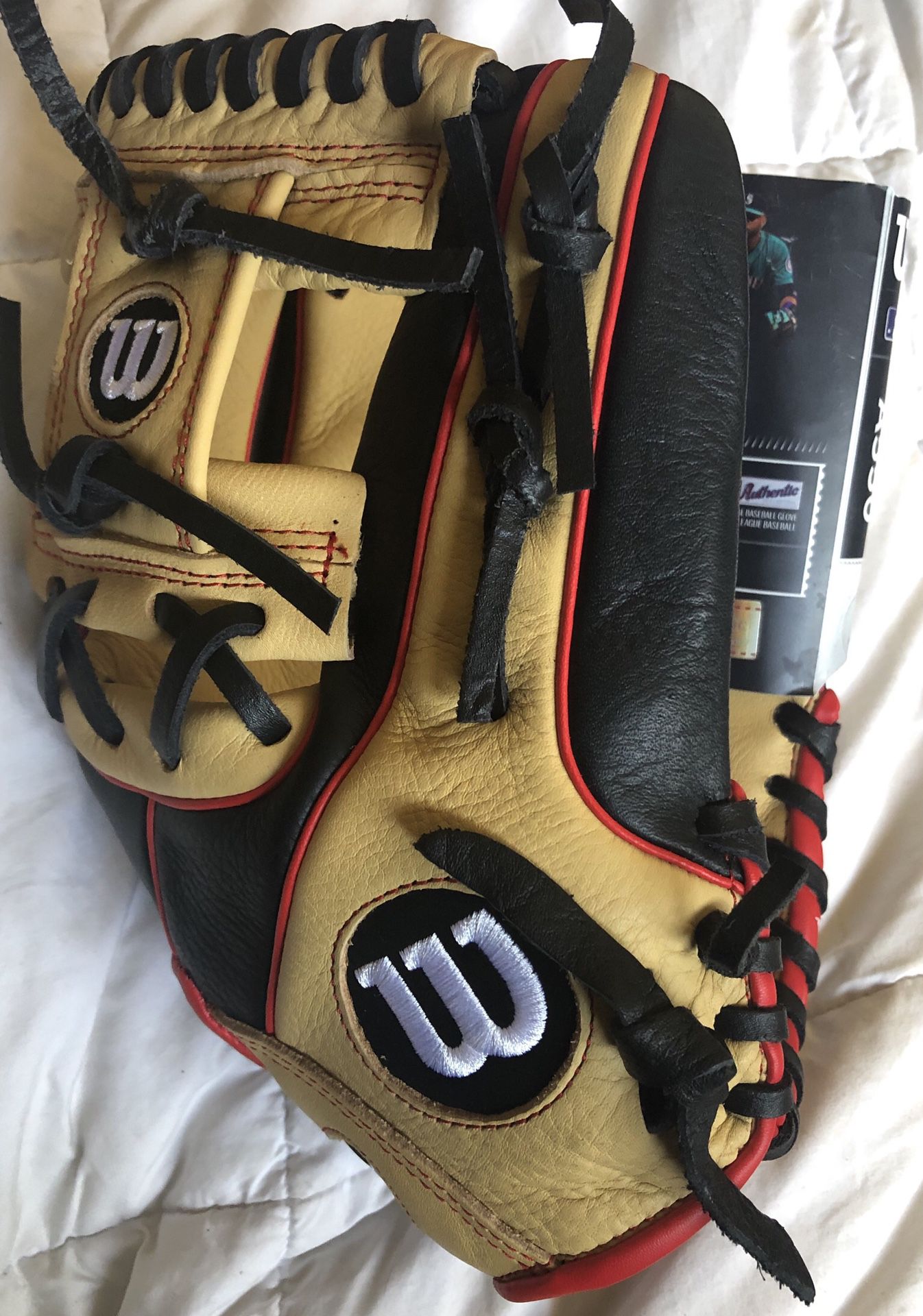 Wilson A550 Baseball Glove