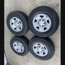 4 - 245/75r16 6x5.5 6x139.7 Stock Toyota Tacoma Tundra 4runner Stock Wheels Rims With Good 80% Treads Tires!!