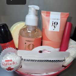 Valentine's Basket. Valentine's Gift Set Shower Gel Lipbalm Body Cream. Nail Polish Jewelry Birthday Gift For Her