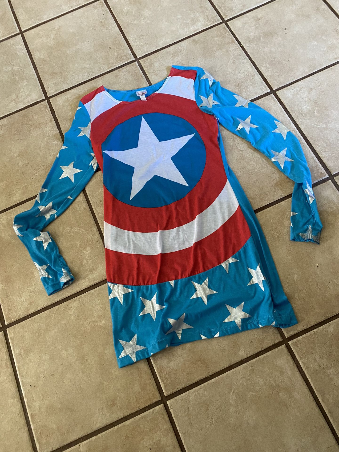 Woman’s Juniors LS Nightgown Size Small By Marvel