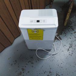 Hisense Dehumidifier 