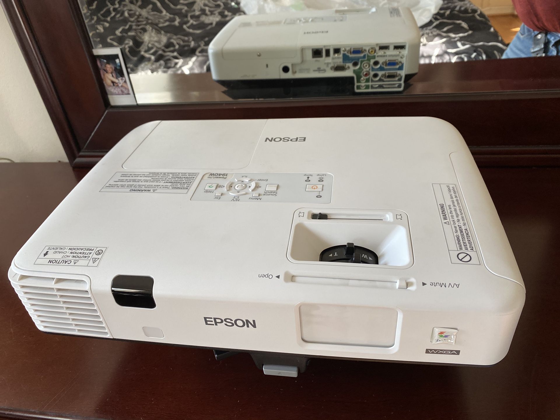 Epson POWERLITE 1940W WXGA 3LCD V11H474020 Projector