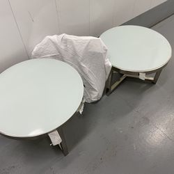 2 glass End Tables With 2 extra glass