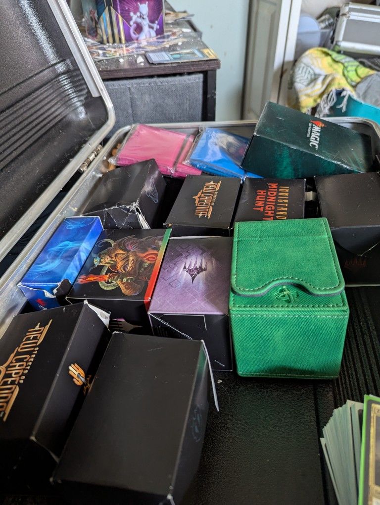 10 Commander Precons, Selling As Set With Goodies
