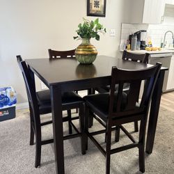 kitchen/Dining Table