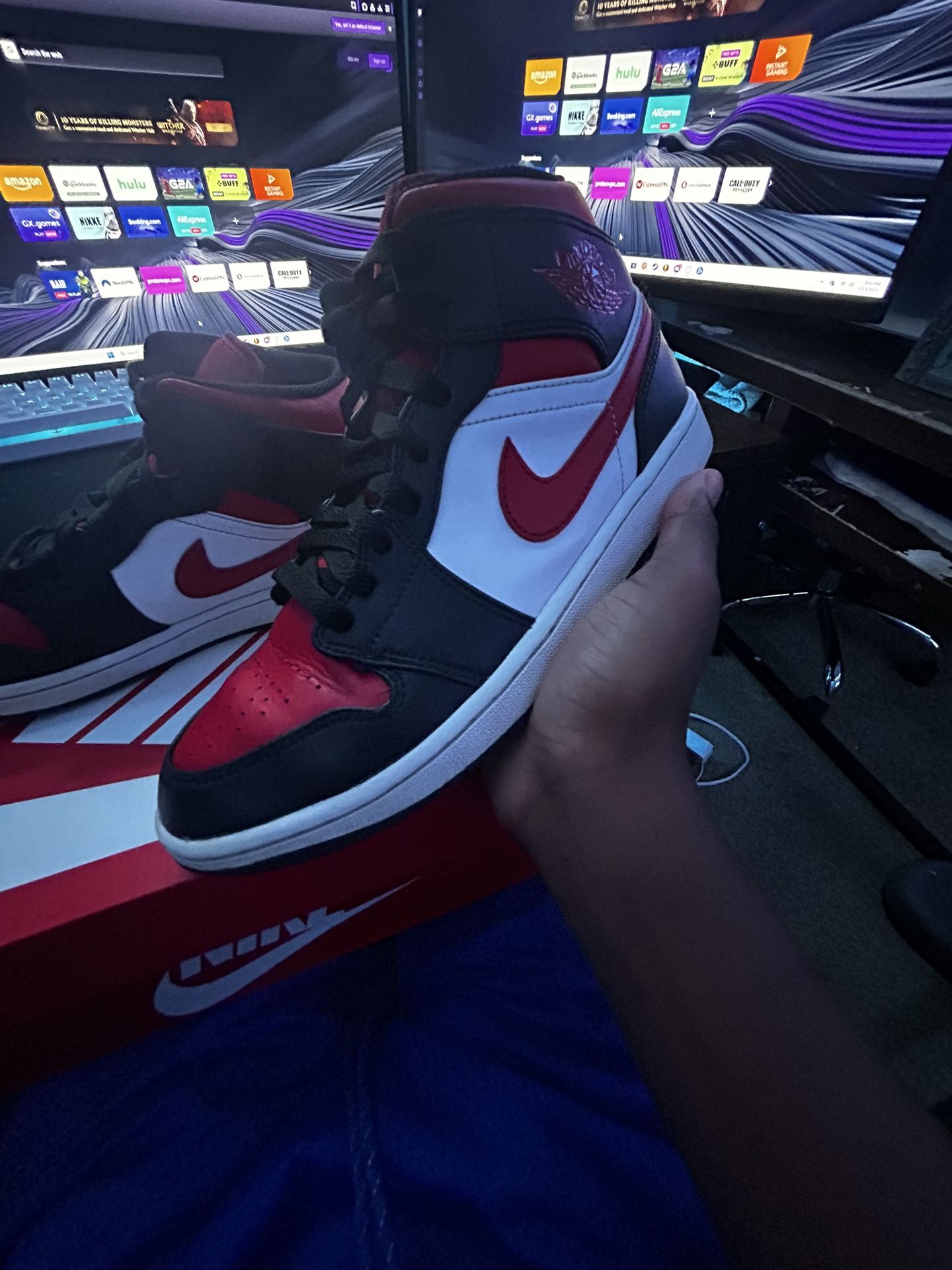 Red Jordan 1 (Meetup Or Shipping)