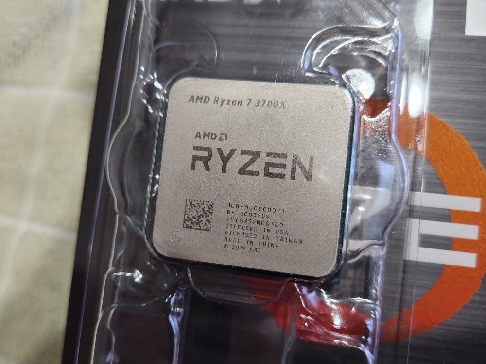 AMD Ryzen 7 3700x CPU
