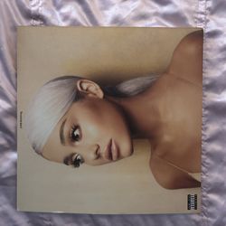Ariana Grande Sweetener Album