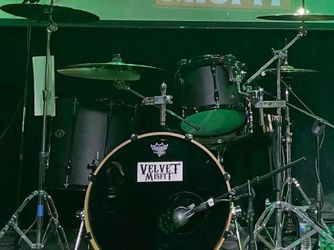 Tama Rockstar 5 piece drum shell pack +