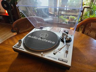 Audio Technica AT-LP120-USB Turntable