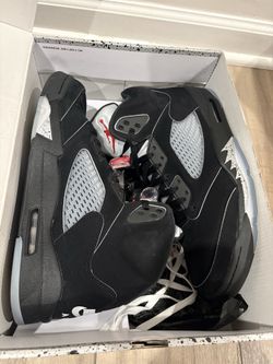 Jordan 5 metallic size 12