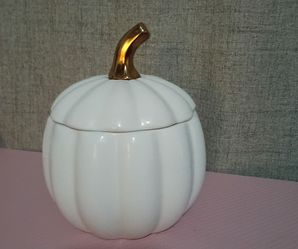 Martha Stewart lidded canister