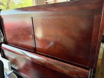 Cherry Wood Full Bed 
