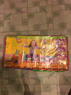 Play Pad Amazing Alphabet Lincoln-Loc blocks