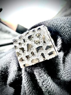 Silver nugget ring (moissanite) diamonds
